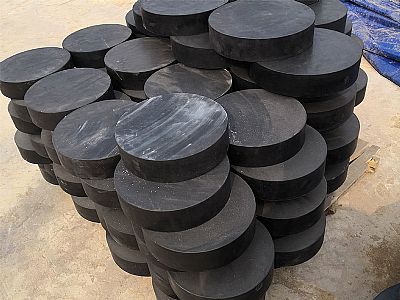 宁城县板式橡胶支座由若干层橡胶片与薄钢板经加压硫化